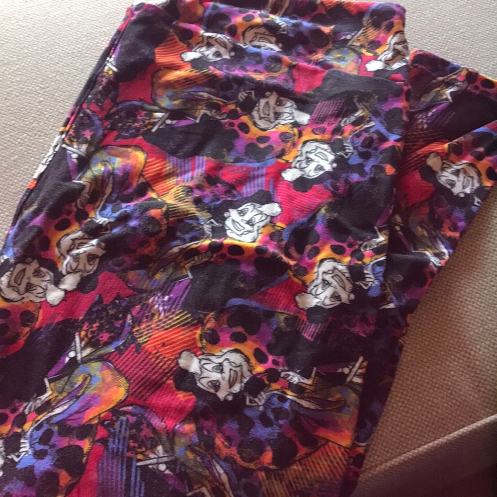 Lularoe TC2 Disney cruella de vil legging
